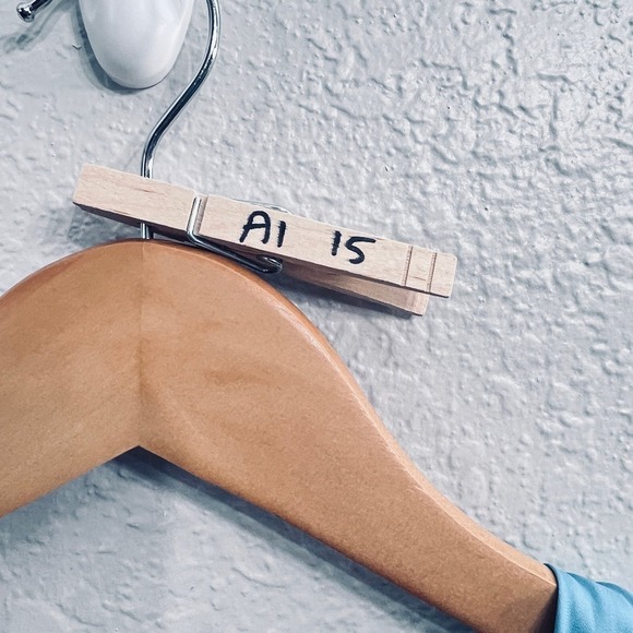 WHITE HOUSE BLACK MARKET TEAL BLUE SLEEVELESS PLEATED V NECK MIDI DRESS Size XS - Picture 9 of 11